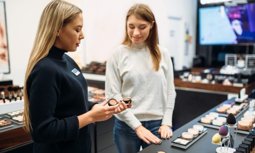 Distribution Cosmétique : 4 erreurs qui vont vider votre trésorerie